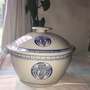 Hand painted roasting pot.